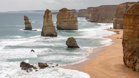 Imagem ilustrativa: Austrália: Formações rochosas na costa australiana