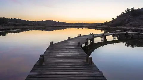 Imagem ilustrativa: França: Passeio flutuante ao entardecer